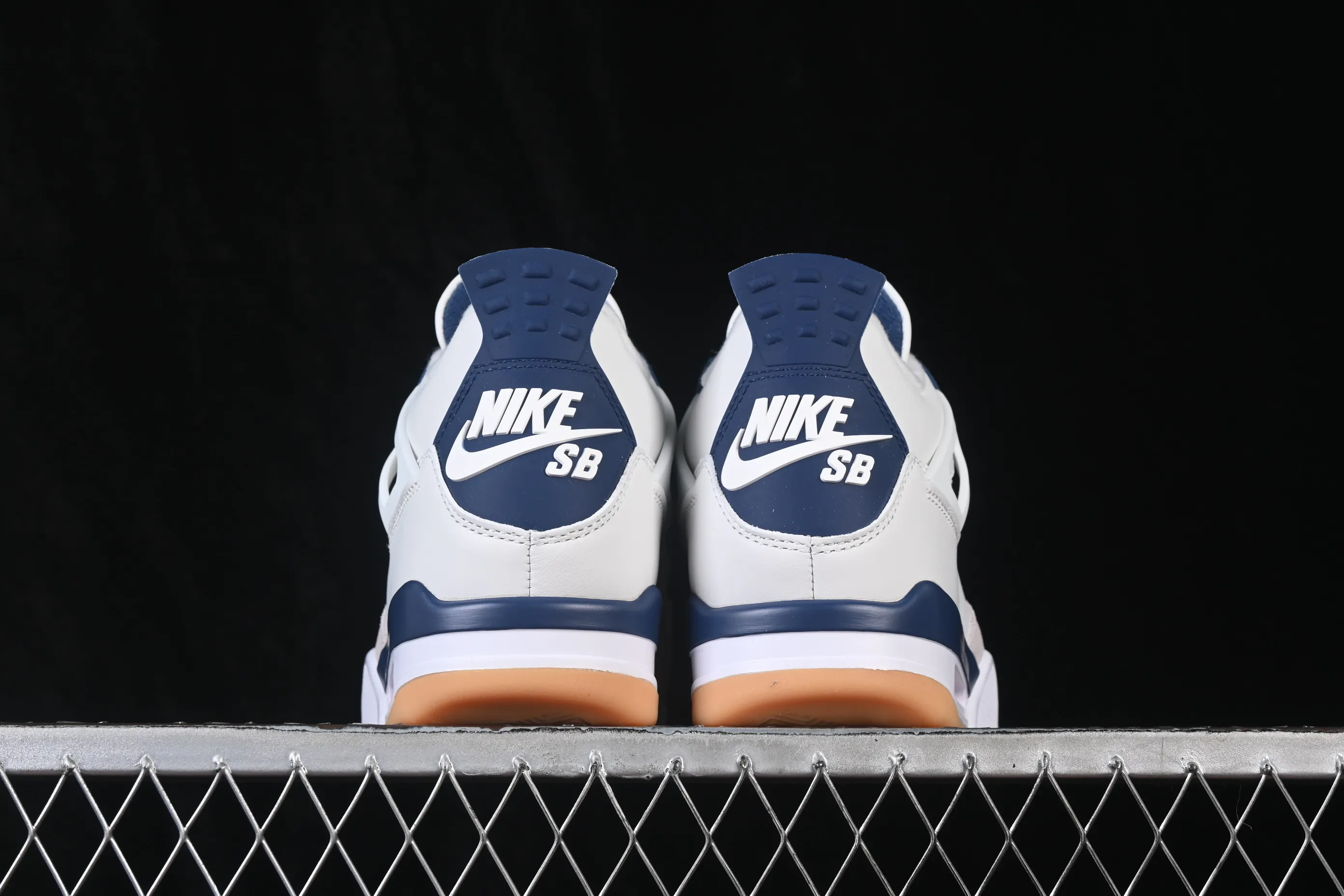 All categories Air Jordan Jordan series basketball shoes Air Jordan 4 LJR version Nike SB x Air Jordan 4 "Navy" AJ4 Joe 4 joint white and blue DR5415-100